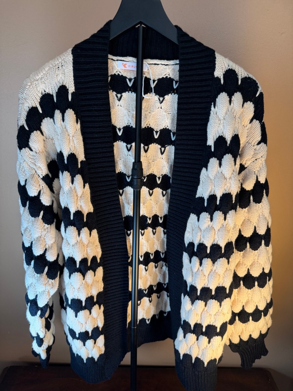 Black & Cream Open-Front Patterned Chunky‎ Cardigan Sweater